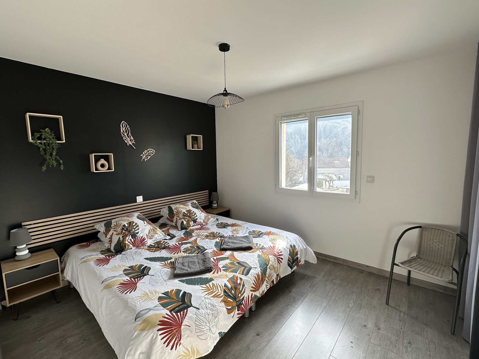Chambre parentale avec lit king-size